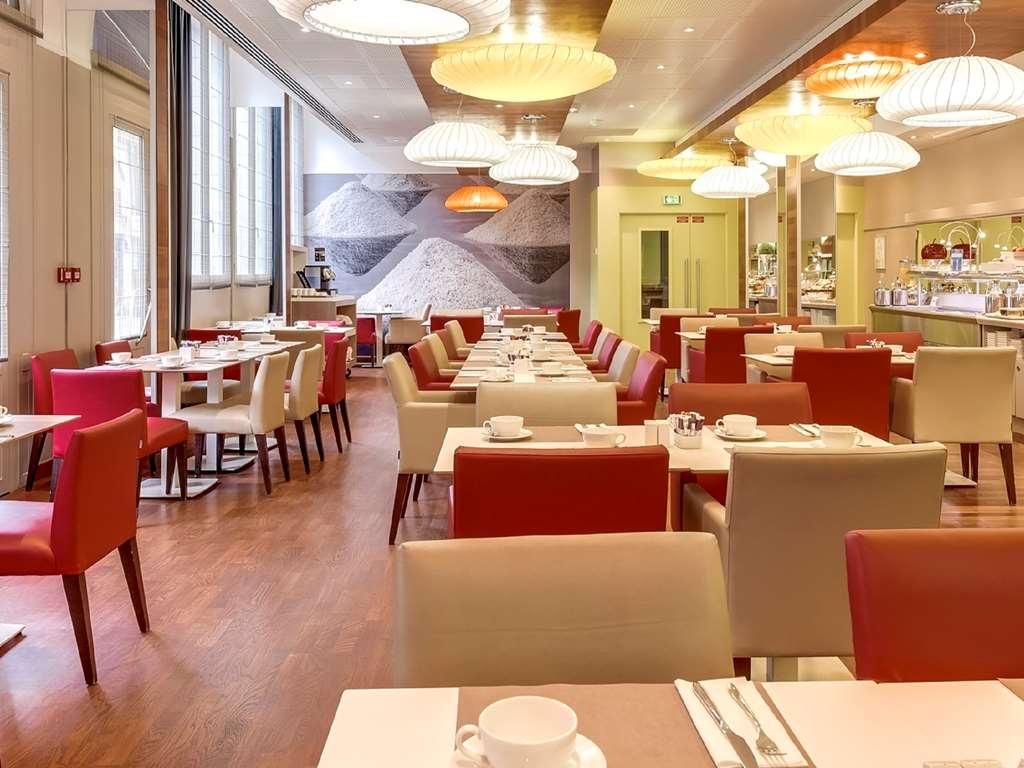 Mercure Nantes Centre Grand Hotel Exterior photo